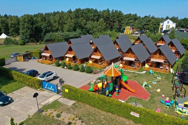 Dokąd warto wybrać się na nadmorskie wakacje z dzieckiem?